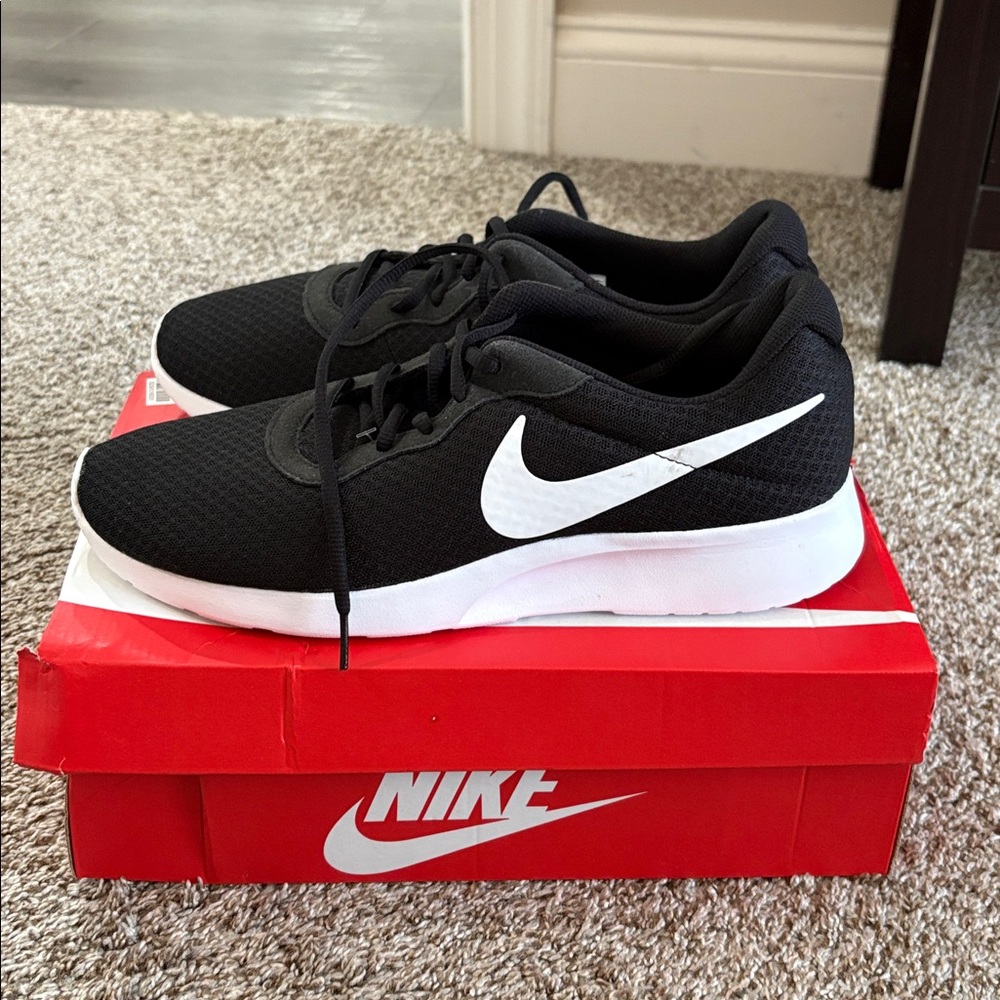 Nike Black and White Athletic Shoes